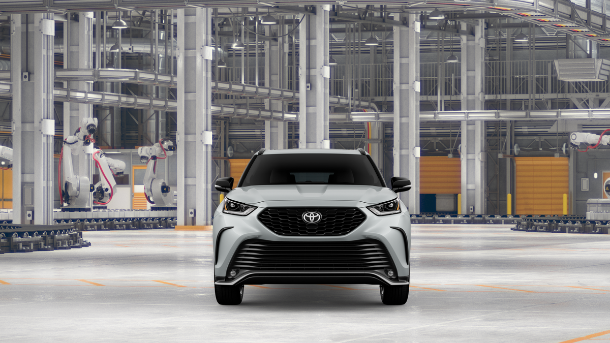 New 2026 Wind Chill Pearl Toyota XSE image 17