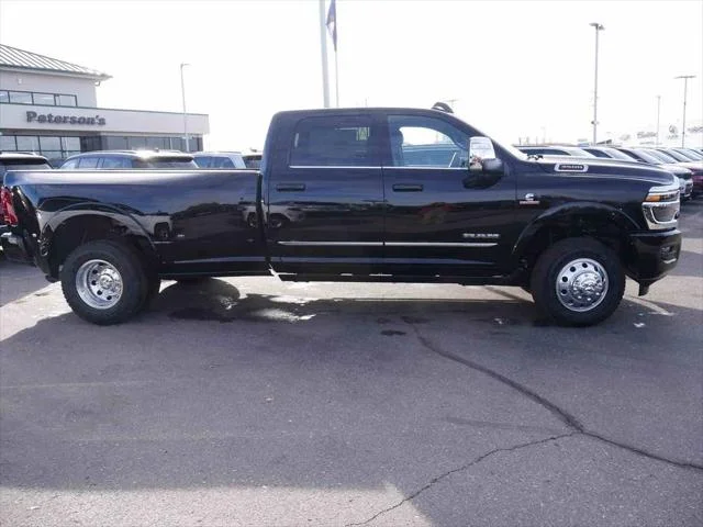 2026 RAM 3500 Limited - Photo 30
