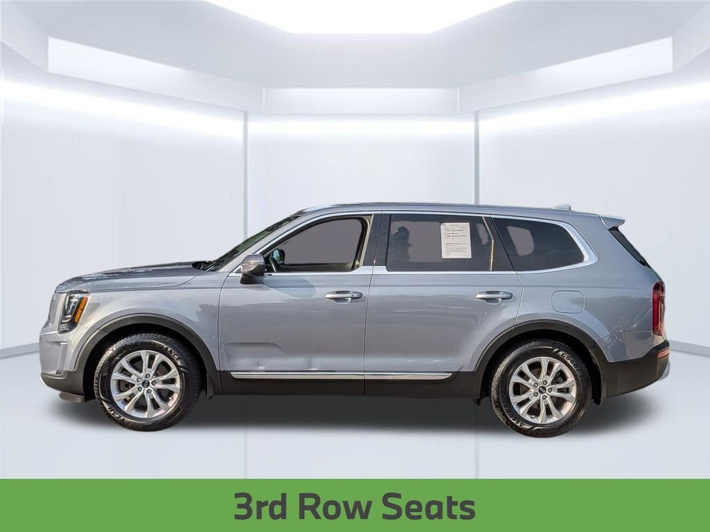 Used 2020 Everlasting Silver Kia LX image 2