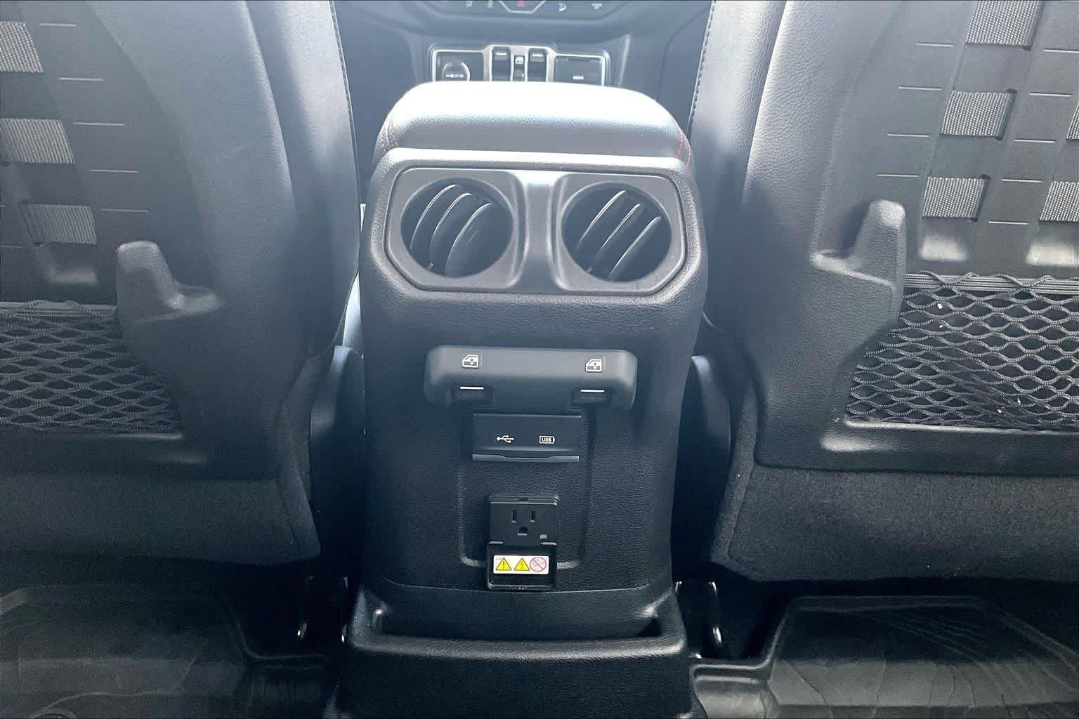 Used 2020 Bright White Clearcoat Jeep Rubicon image 34