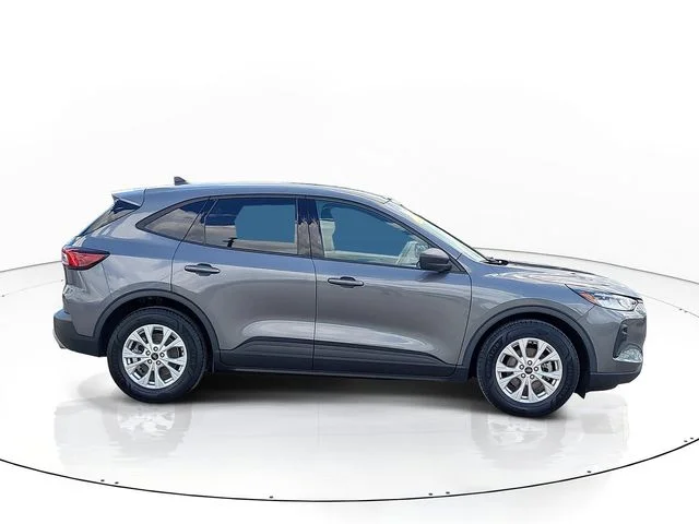 Used 2025 Gray Ford Active image 4