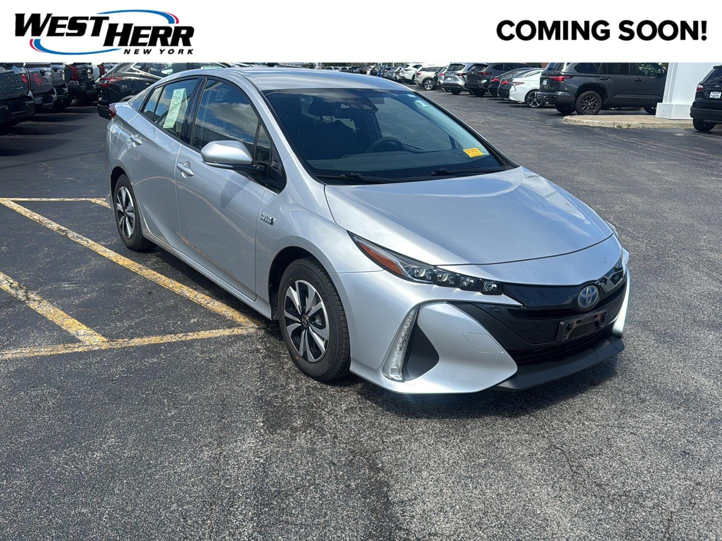 Used 2017 Classic Silver Metallic Toyota Premium image 1