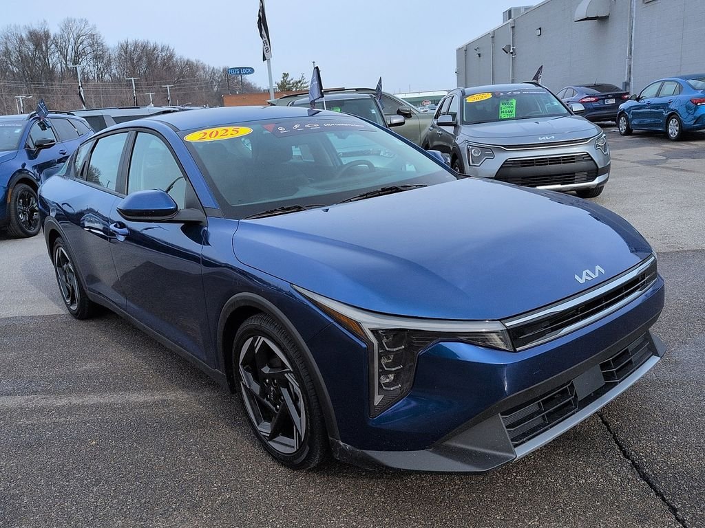 2025 Kia K4 EX