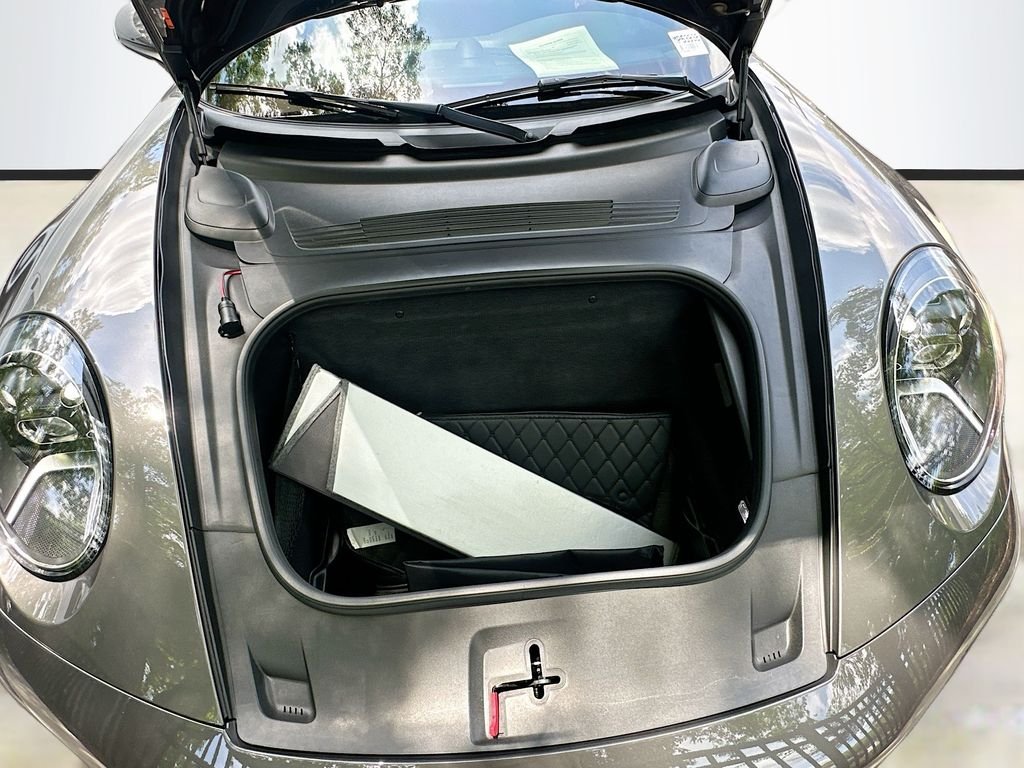 Used 2020  Porsche  image 27