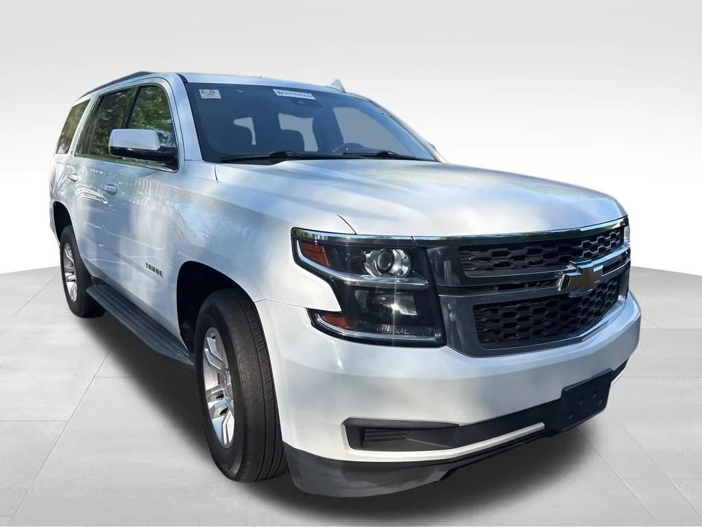 Used 2019 White Chevrolet LT image 7