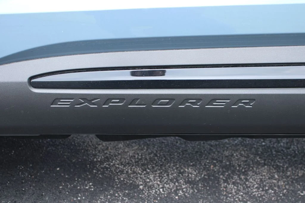 New 2026 Vapor Blue Metallic Ford Active image 6