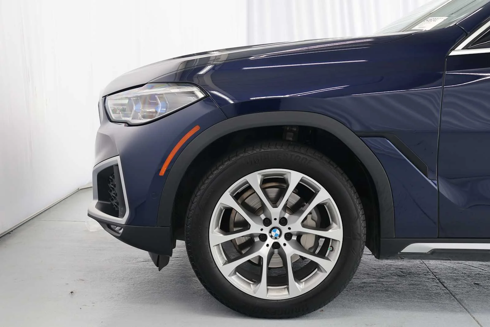 Used 2020 Tanzanite Blue II Metallic BMW xDrive40i image 10