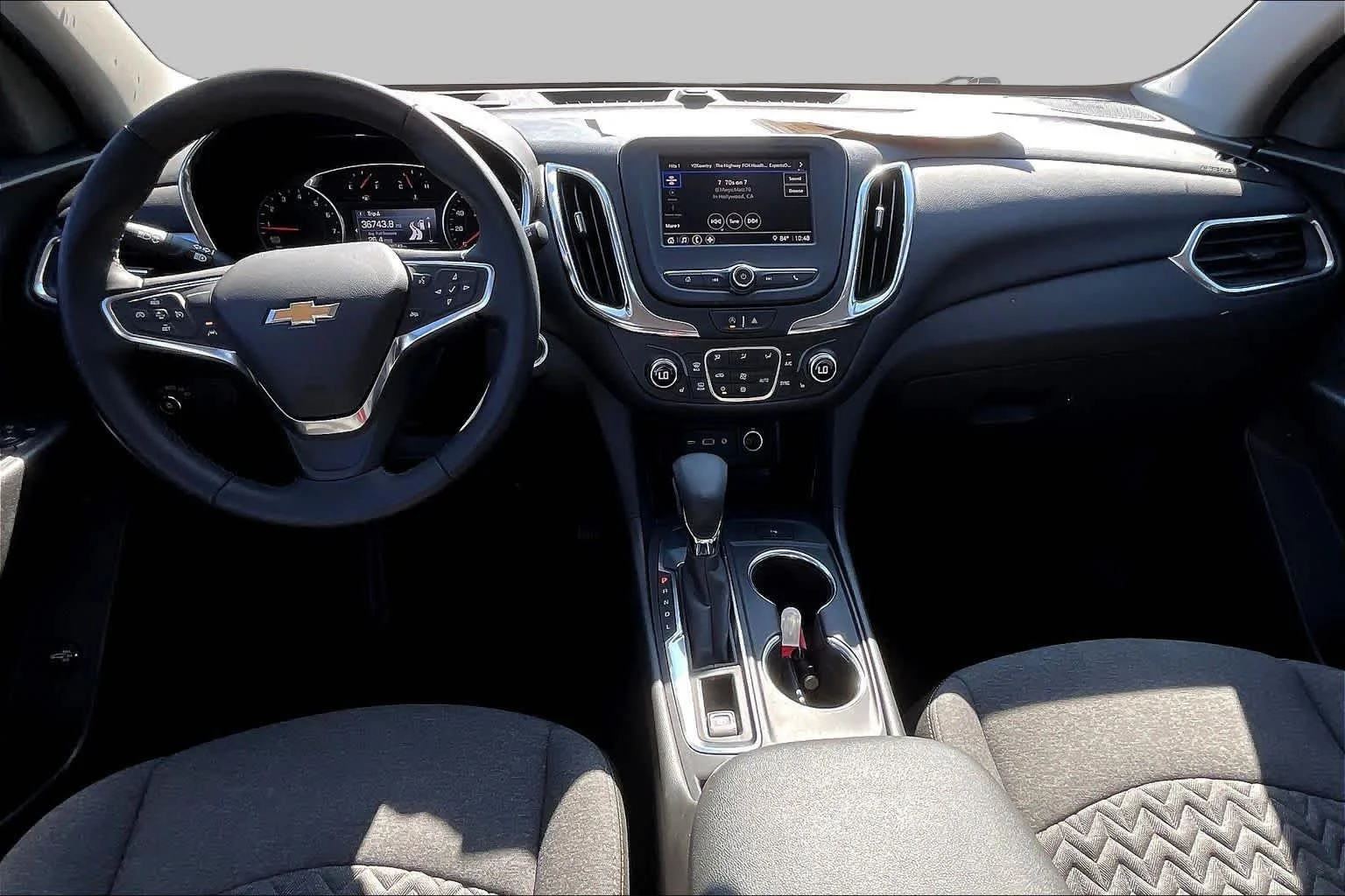 Used 2024 Summit White Chevrolet LT image 29