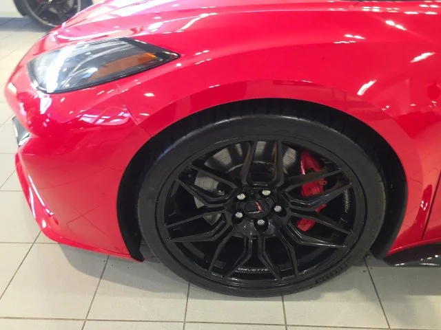 Used 2025 Red Chevrolet Z06 image 9