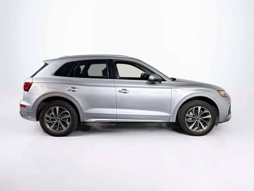 Used 2023 Florett Silver Metallic Audi 45 S line Prestige image 6