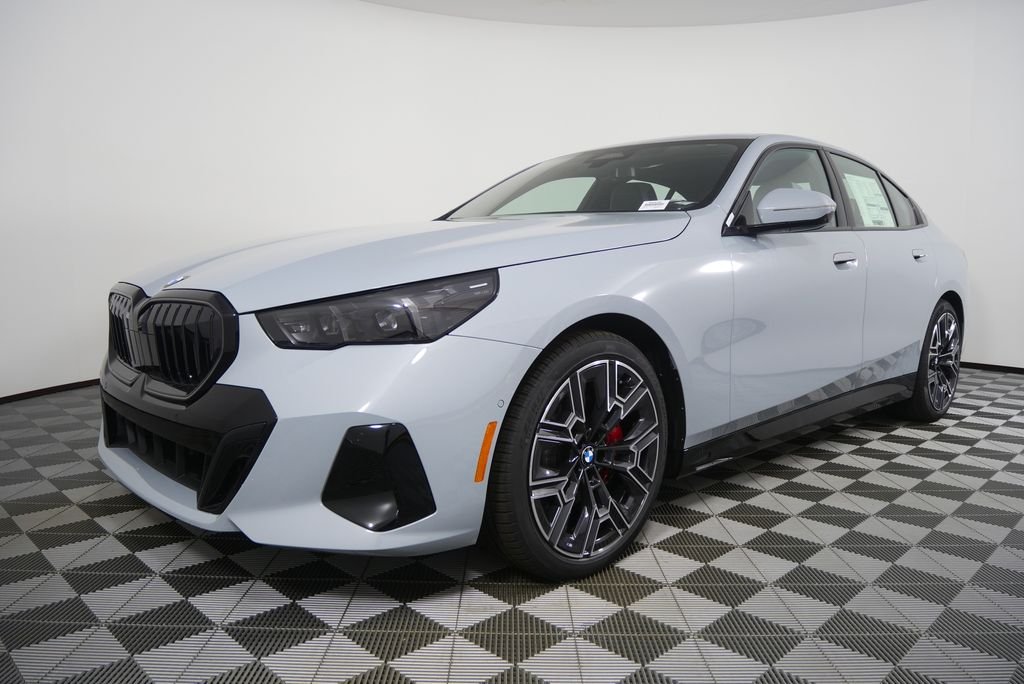 New 2027 Brooklyn Grey Metallic BMW 530i image 7