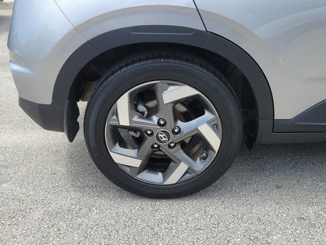 Certified Used 2023 Silver Hyundai SEL image 5