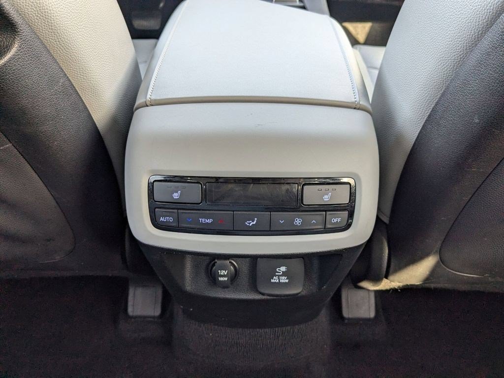 Used 2020  Hyundai SEL image 26