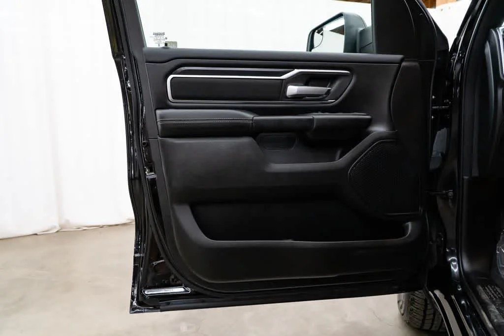 Used 2025 Diamond Black Crystal Pearlcoat Ram Big Horn image 22
