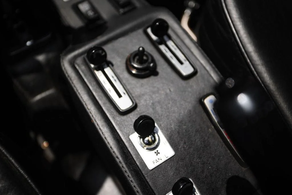 Used 1983  Ferrari BBi image 30
