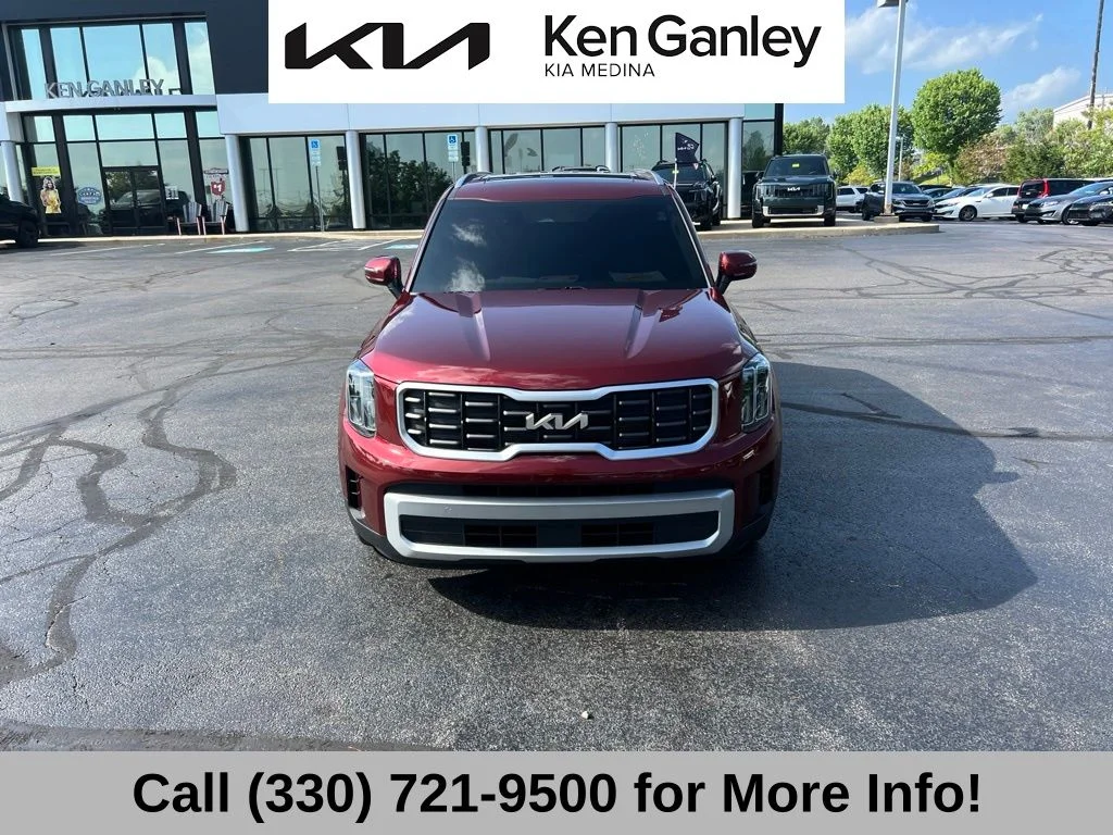 Used 2024 Red Kia S image 5