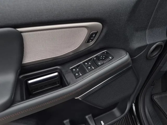 2025 Ford Expedition Active - Photo 15
