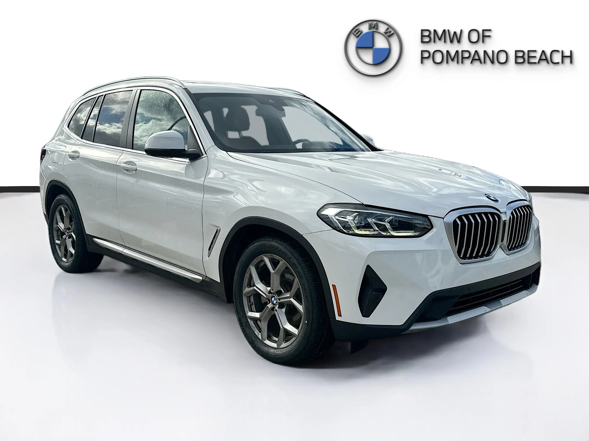 2023 BMW X3 sDrive30i's photo