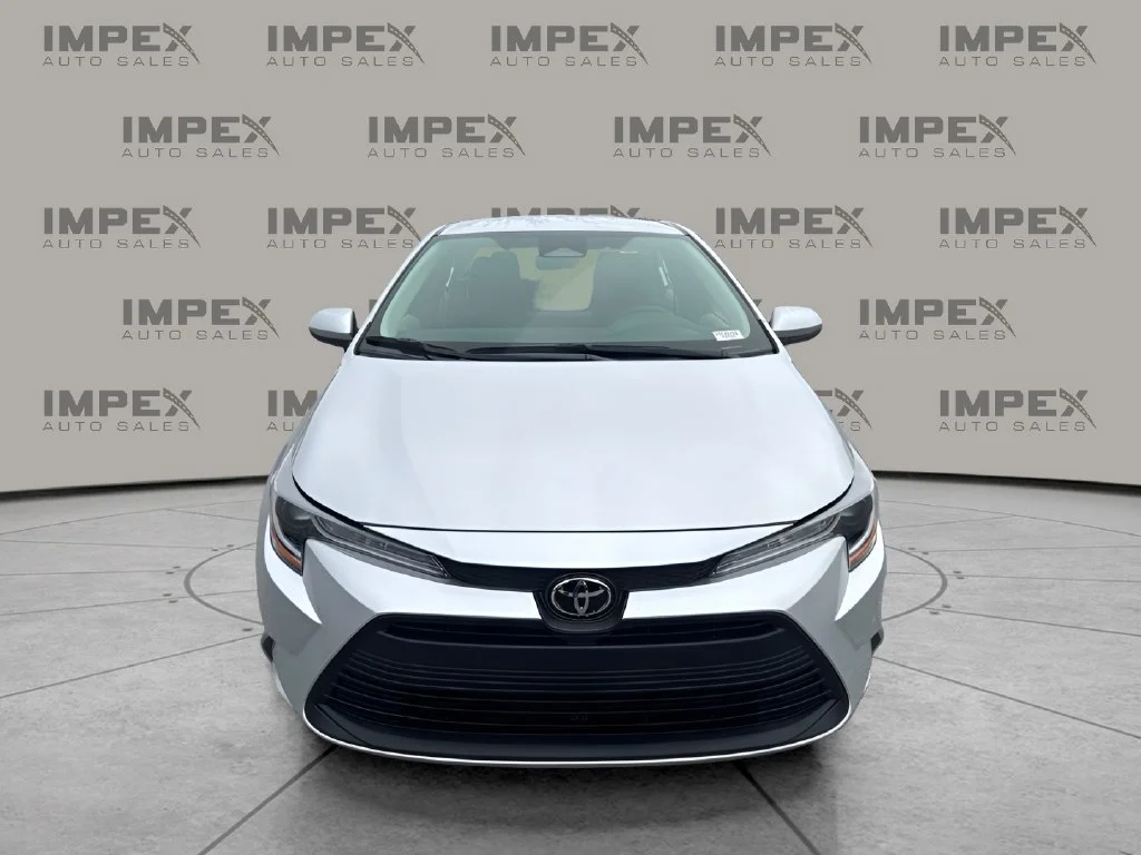 Used 2025 Silver Toyota LE image 8