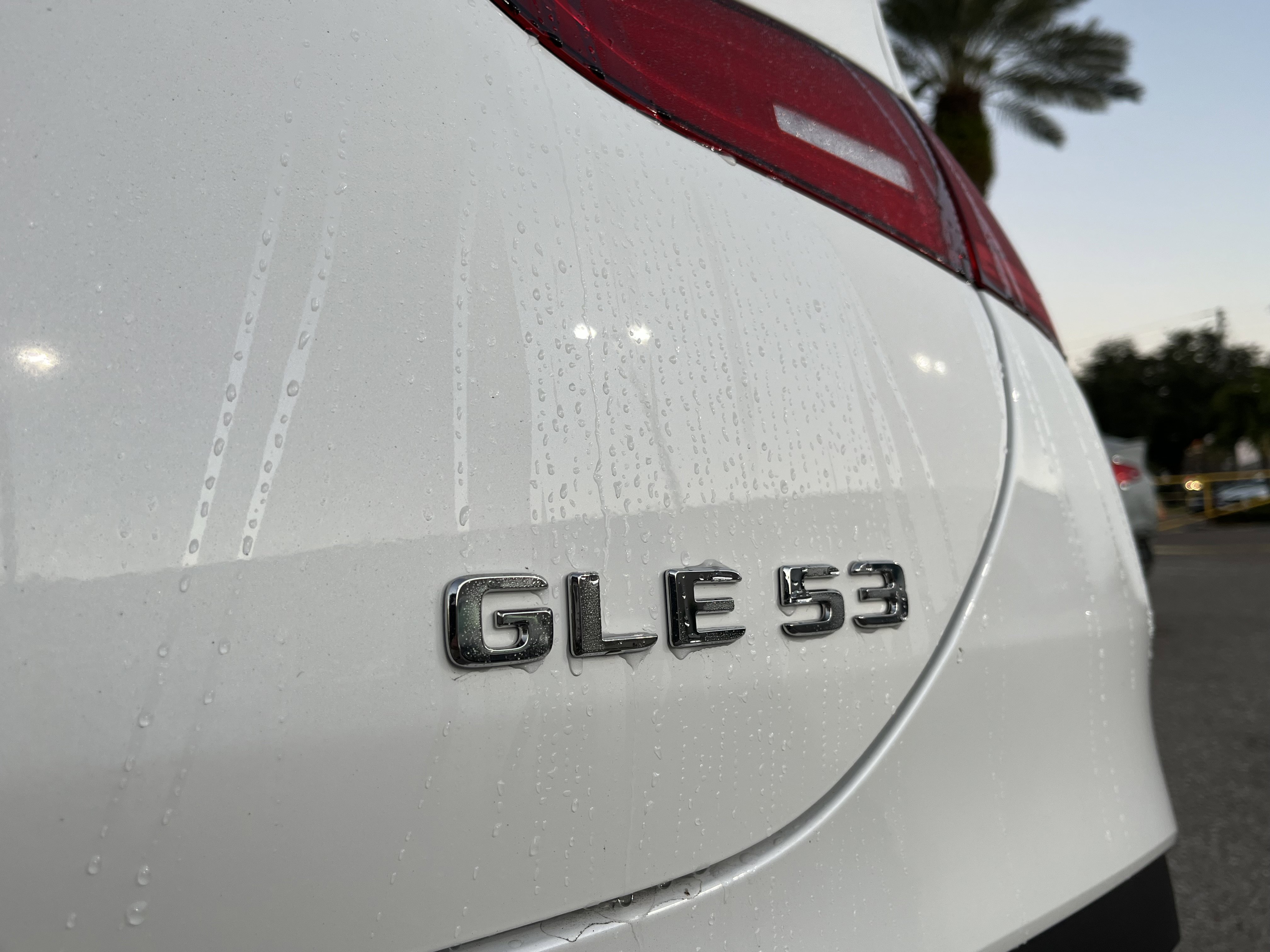 New 2026 MANUFAKTUR Moonlight White Metallic Mercedes-Benz AMG® GLE 53 image 38