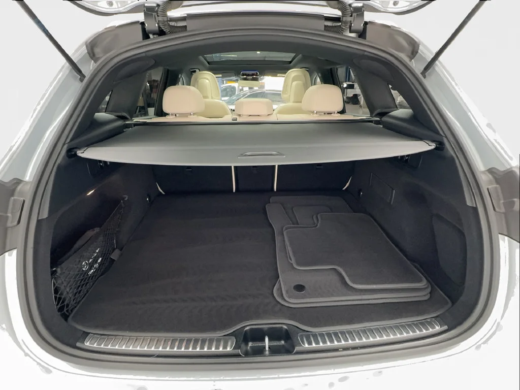 Used 2023 Silver Mercedes-Benz GLC 300 image 19