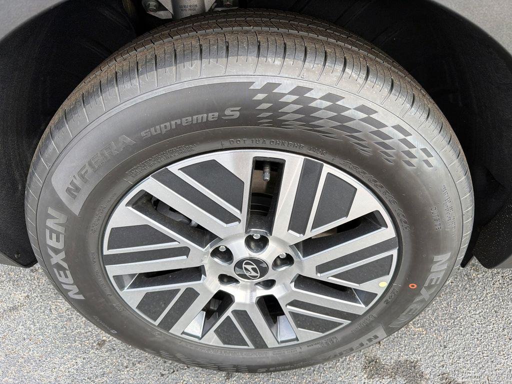 New 2026 Black Hyundai Blue SEL Premium 8P image 17