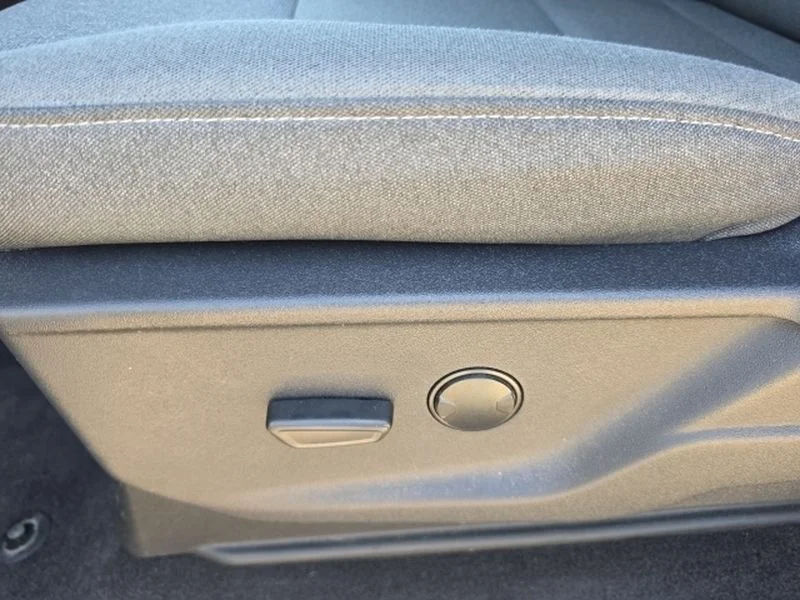Certified Used 2025 Carbonized Gray Metallic Ford XLT image 8