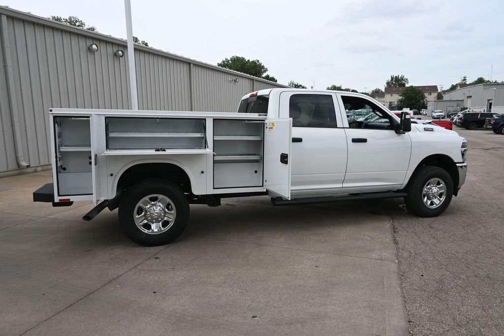 New 2026 Bright White Clearcoat RAM Tradesman image 11