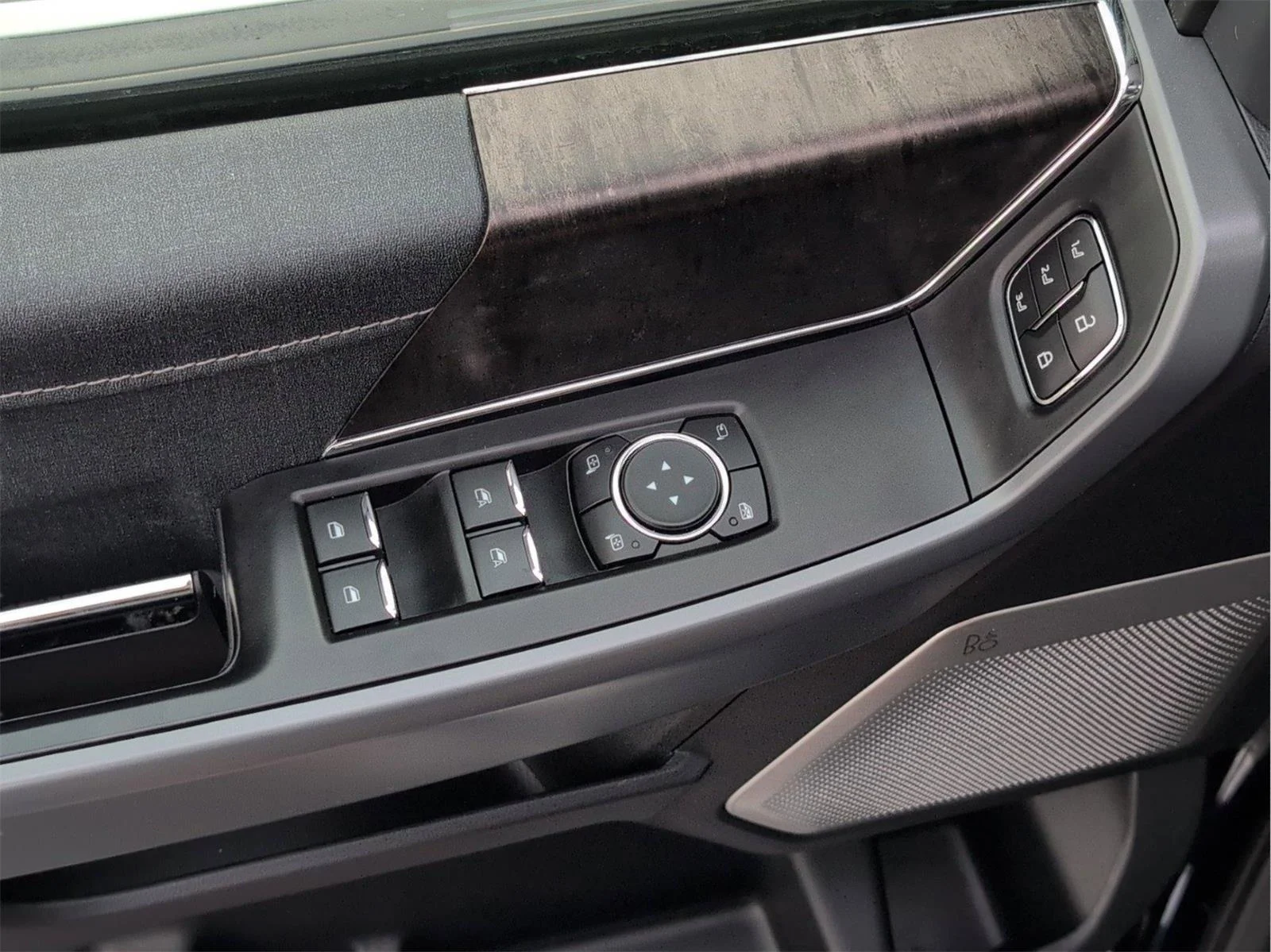 Used 2023 Antimatter Blue Ford LARIAT image 17