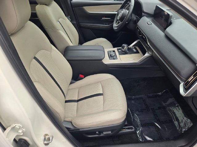 Used 2024 White Mazda Premium image 5