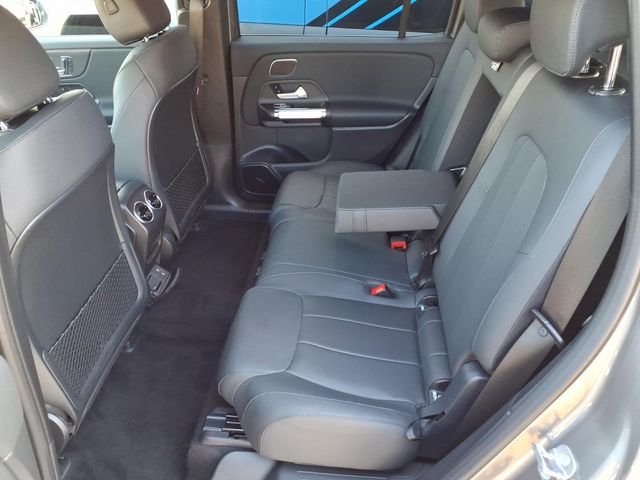 Certified Used 2025 Gray Mercedes-Benz 300 image 18