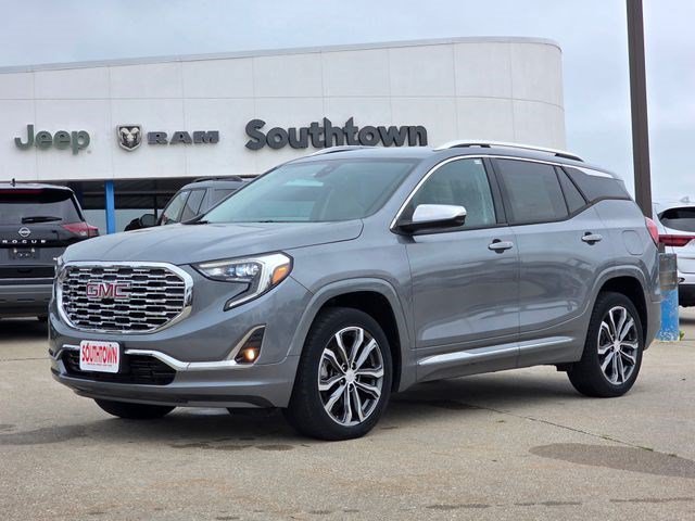 Used 2018 Satin Steel Metallic GMC Denali image 3
