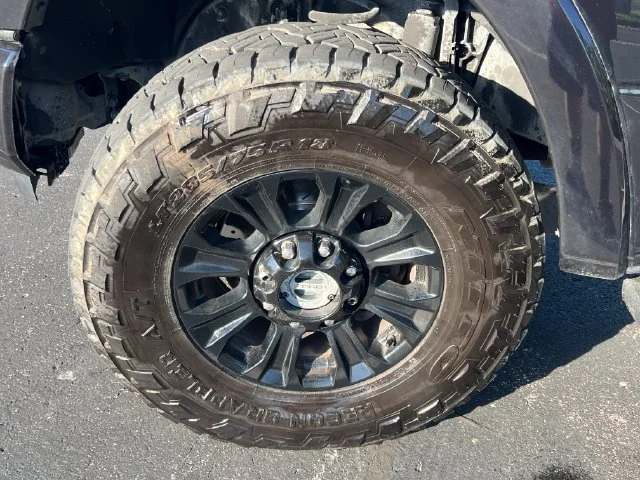 Used 2022  Ford  image 14