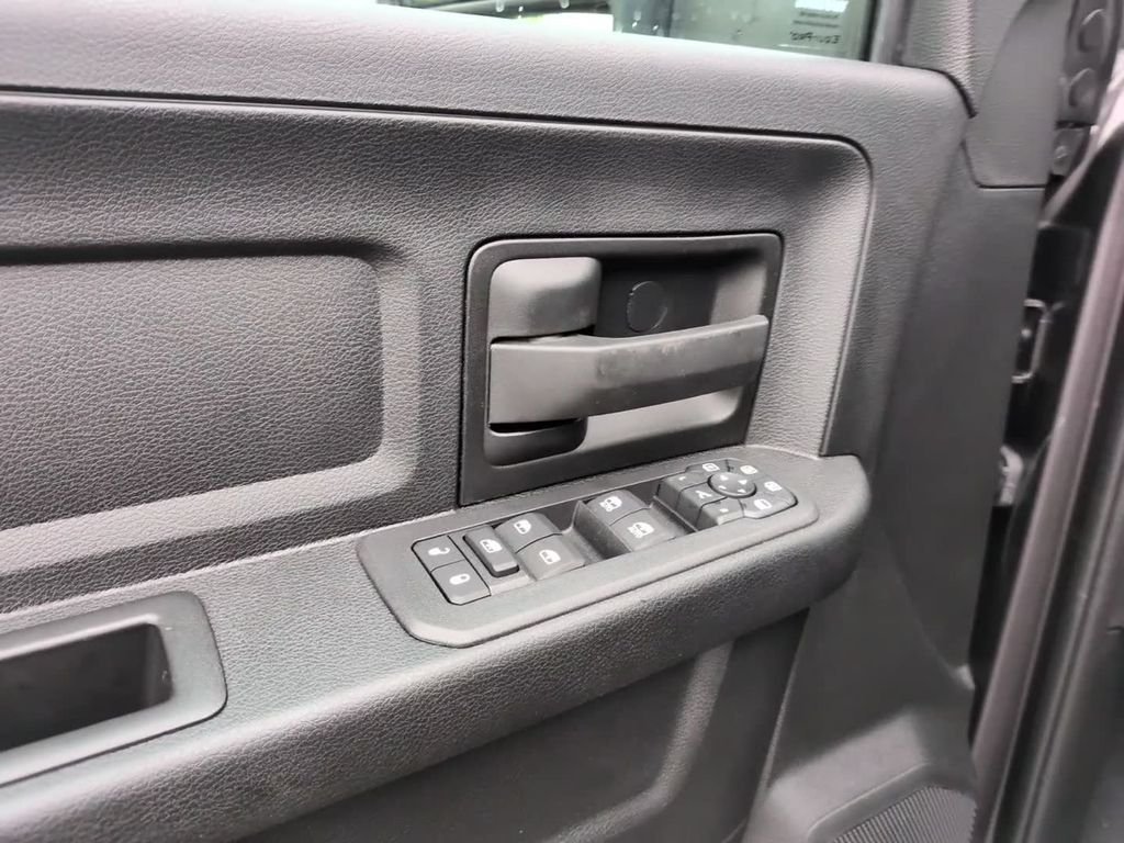 New 2026 Granite Crystal Metallic Clear-Coat Exterior Paint RAM Tradesman image 15