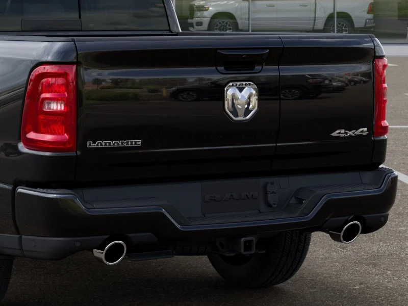 New 2027 Diamond Black Crystal Pearl-Coat Exterior Paint RAM Laramie image 39