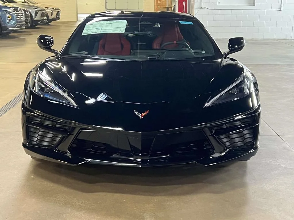 2027 Chevrolet Corvette 1LT - Photo 8