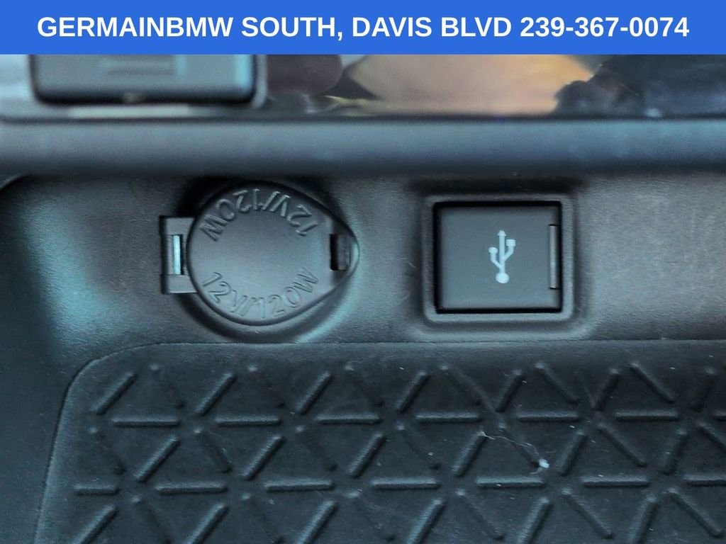 Used 2021 Lunar Toyota XLE Premium image 24