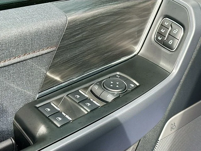 Used 2025 Black Ford Lariat image 18