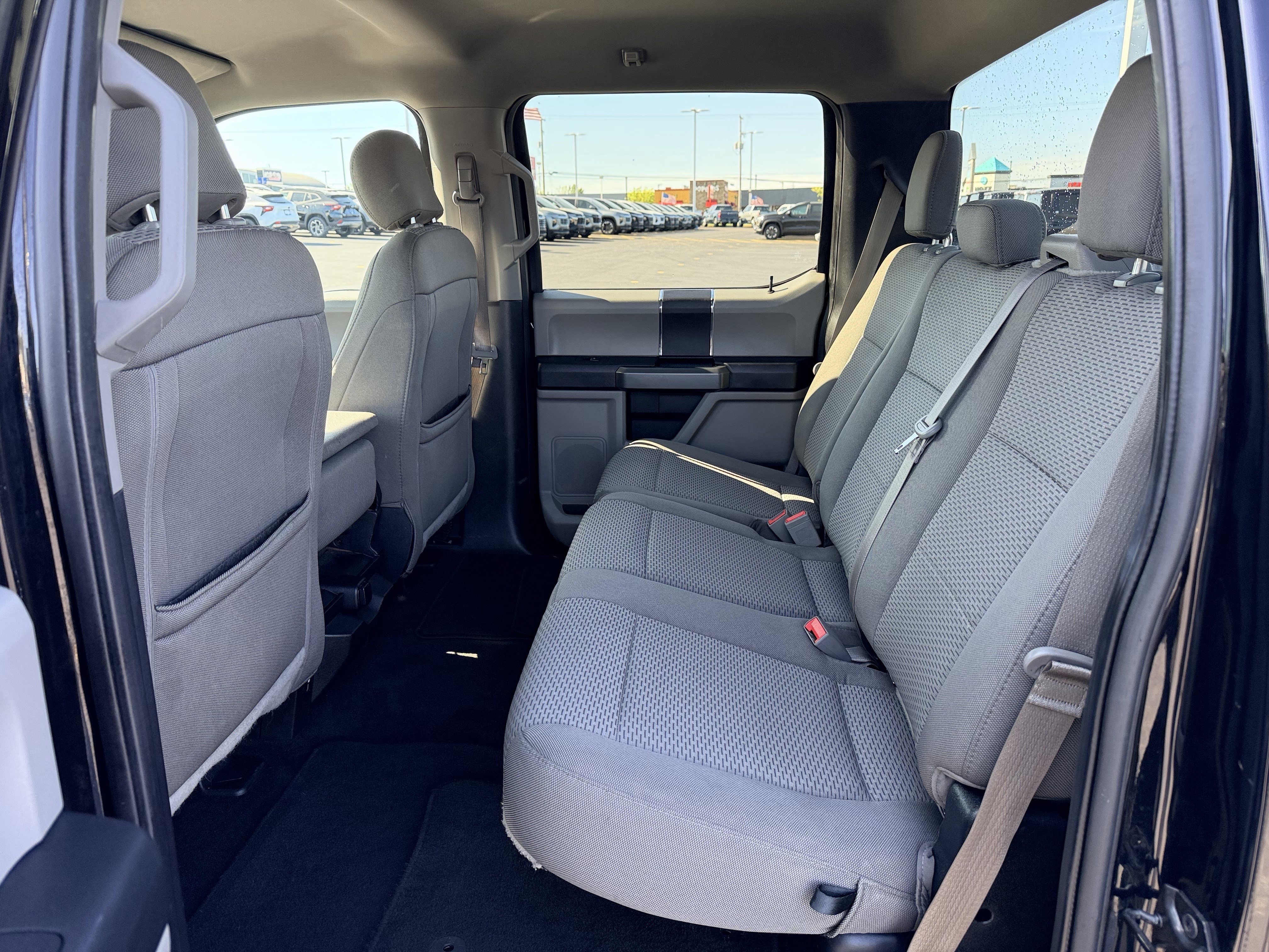Used 2019 Black Ford XLT image 7