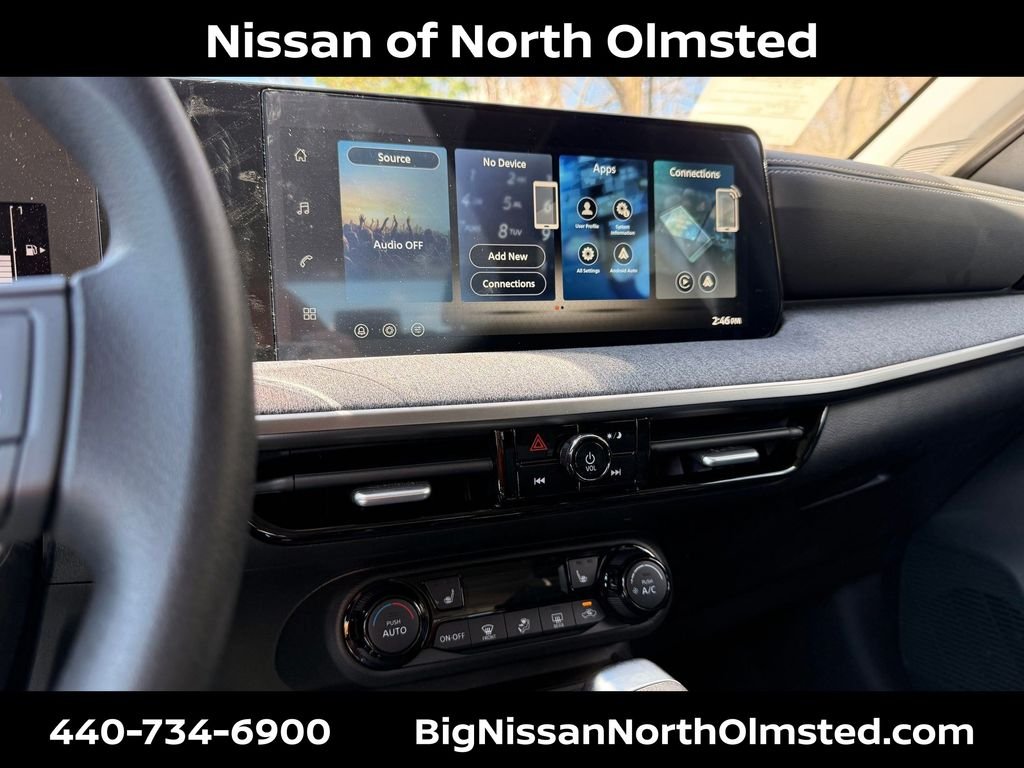 New 2026 Aspen White TriCoat / Super Black Two-tone Nissan SV image 16