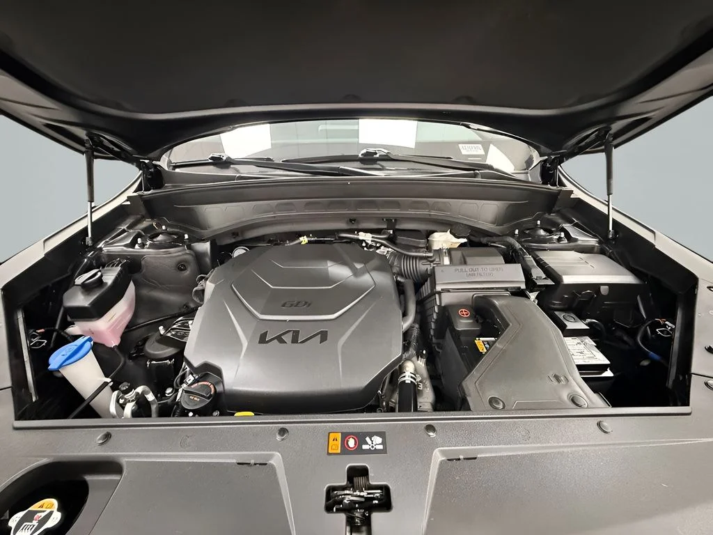Used 2022 Black Kia EX image 23