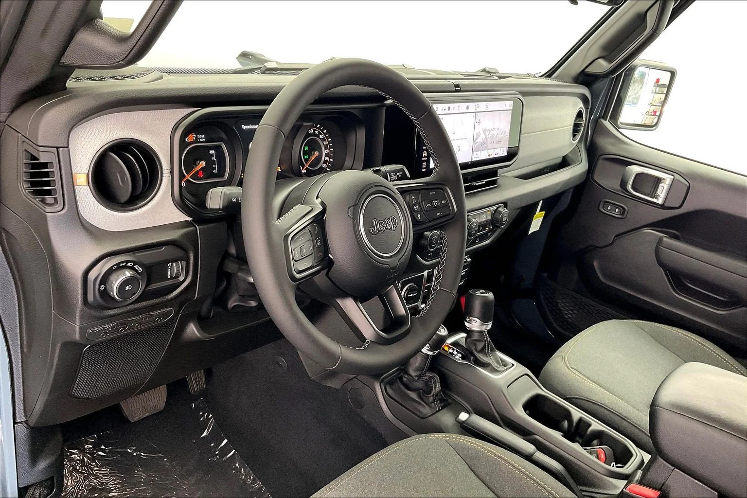 New 2026 Anvil Clearcoat Jeep Sport S image 4