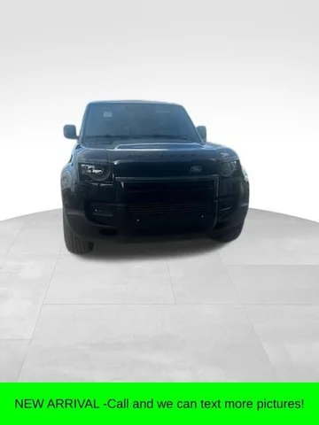 2025 Land Rover Defender 110 P300