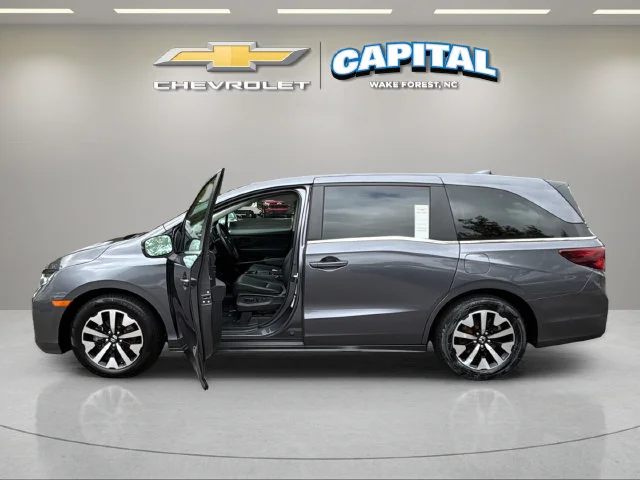 Used 2025  Honda EX-L image 9