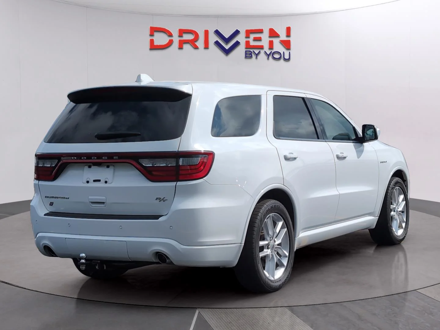 Used 2022 White Knuckle Clearcoat Dodge R/T image 5