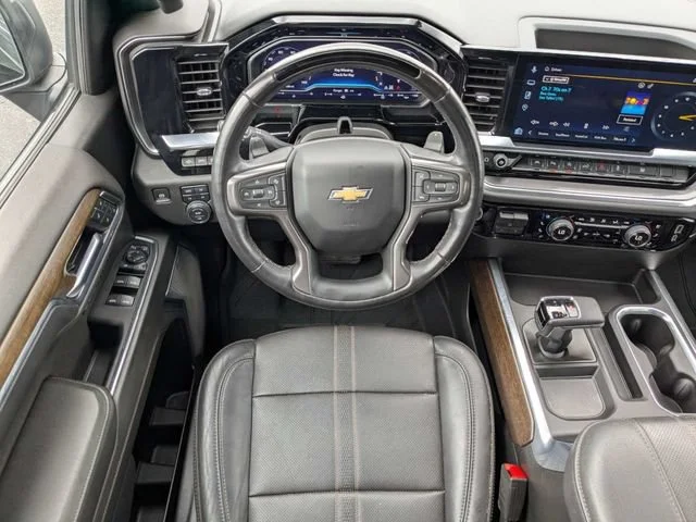 Used 2024 Black Chevrolet High Country image 16