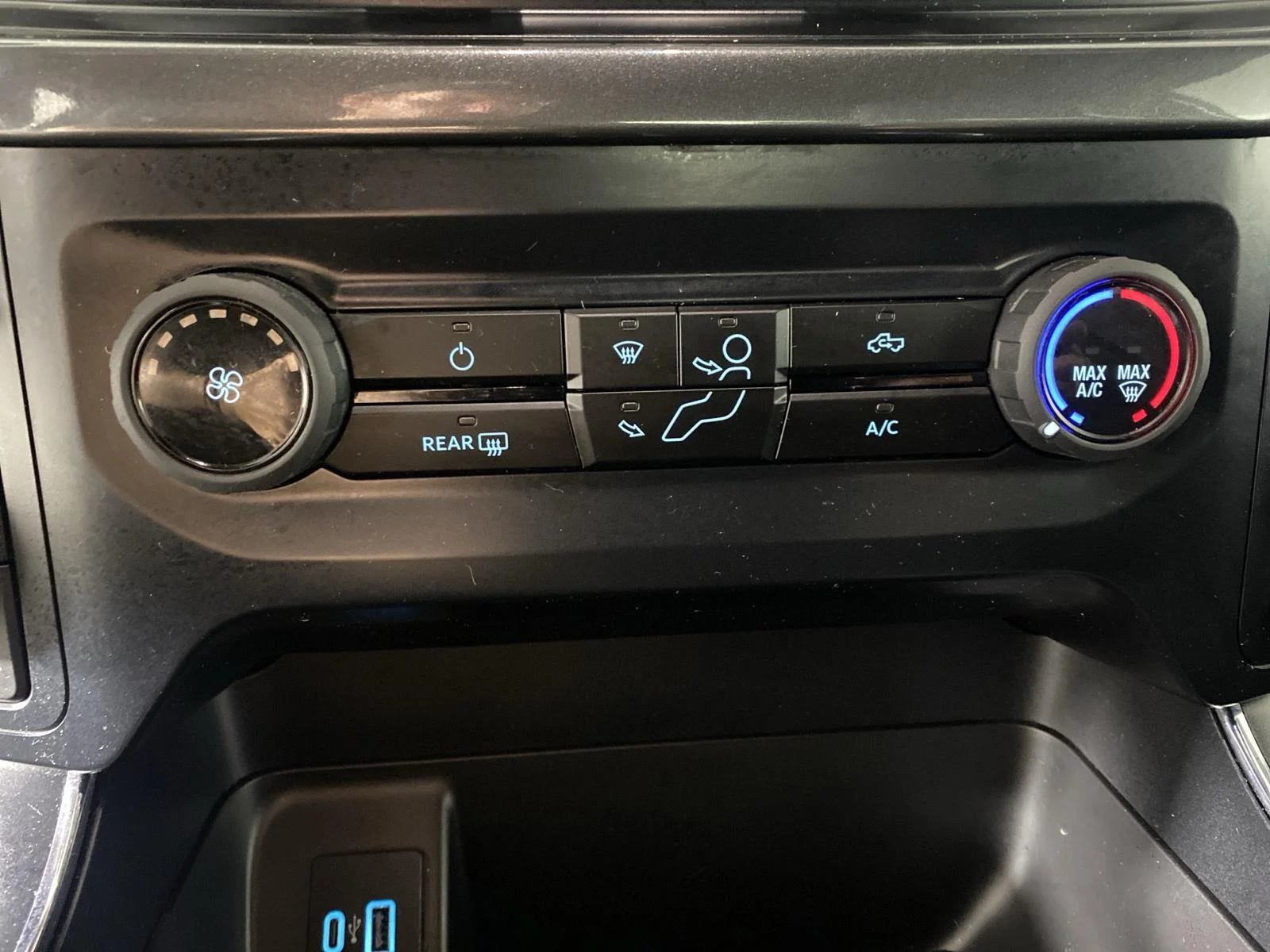 Used 2023 Oxford White Ford XL image 29