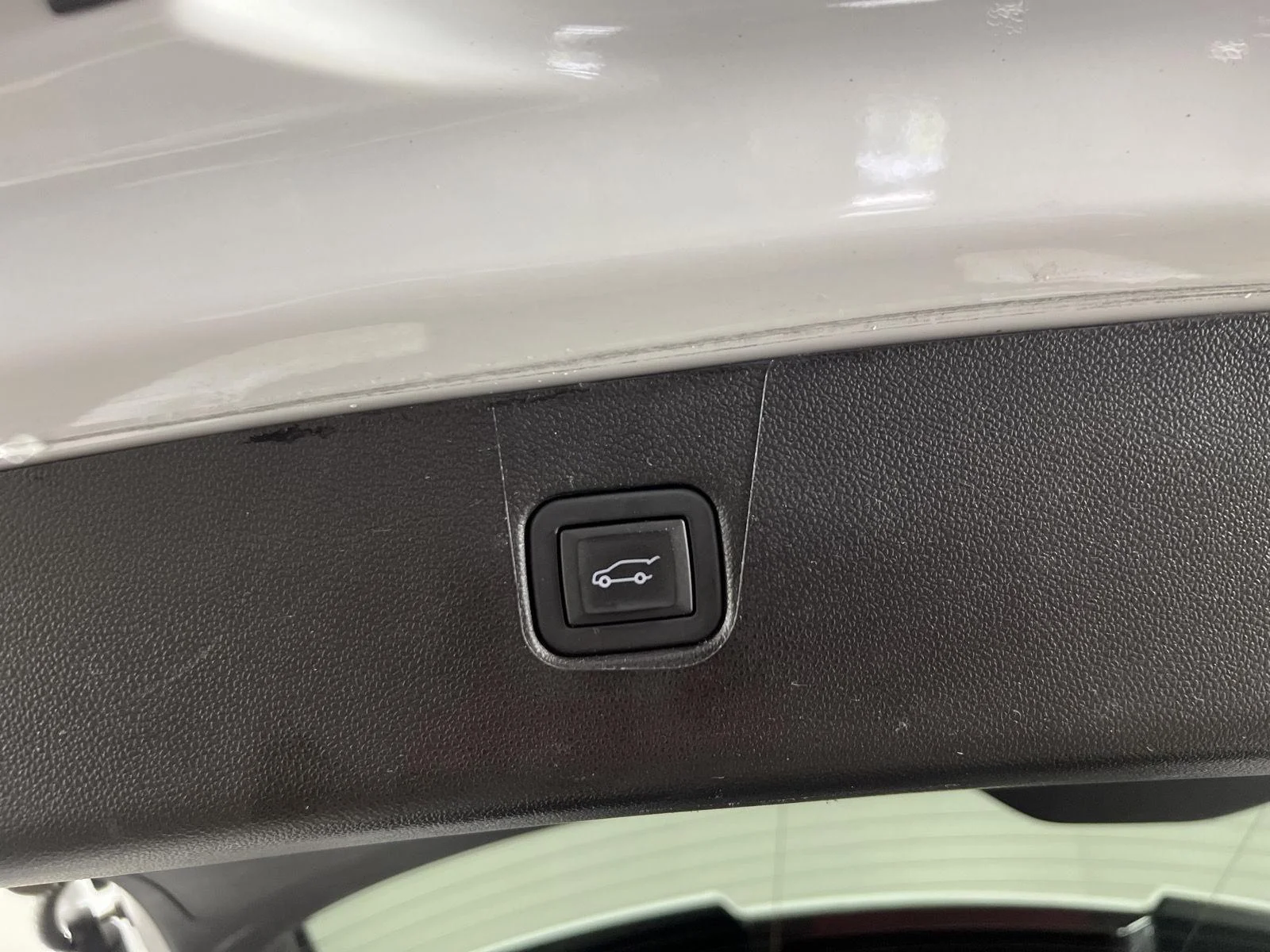 Used 2024 Summit White Chevrolet 3LT image 50