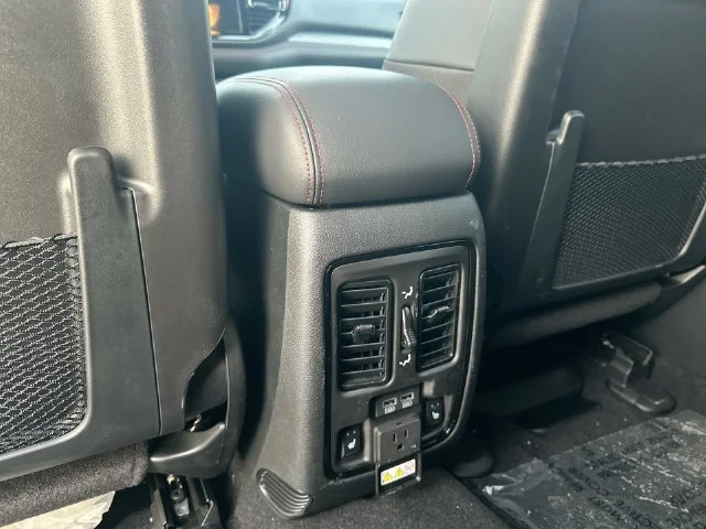 New 2026 Diamond Black Clear-Coat Exterior Paint Dodge GT Plus image 24