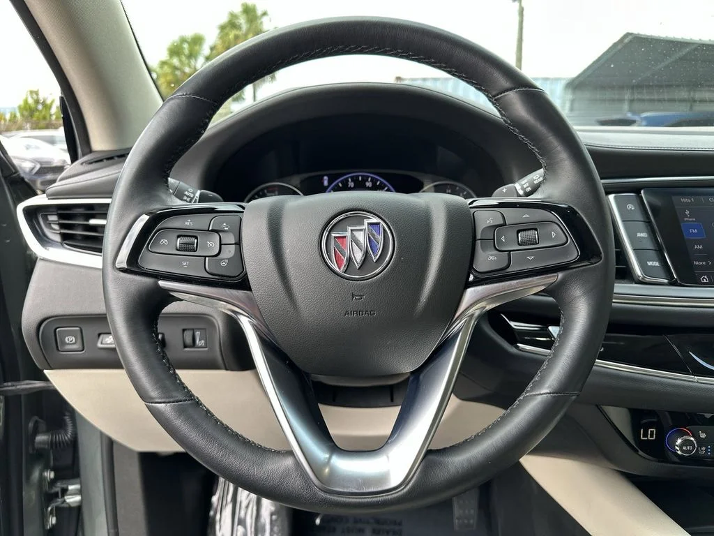 Used 2022 Green Buick Avenir image 11